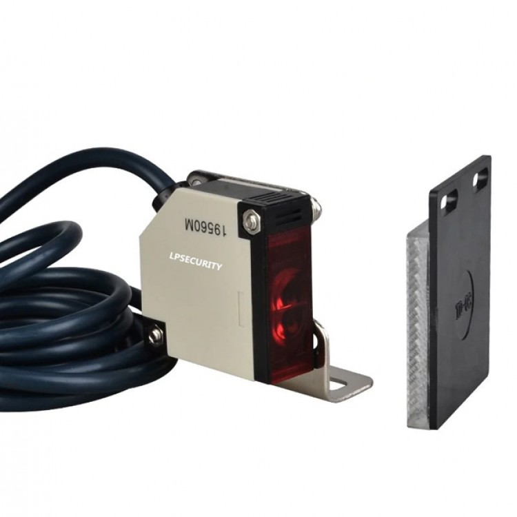 Photoelectric Sensor 24V DC with Reflector_Omron